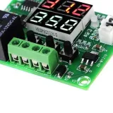 Digitaalinen termostaattirele 2 näytöllä (punainen & sininen) XH-W1219 – 4