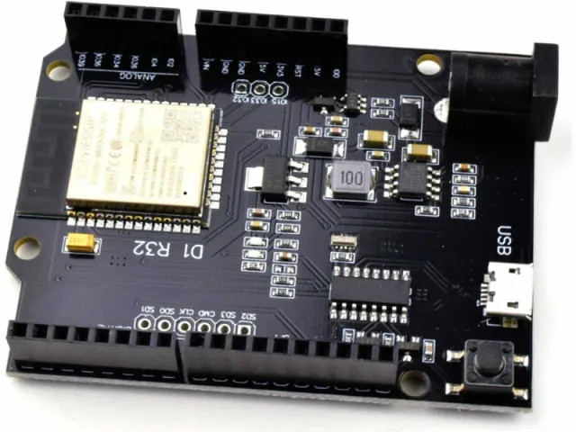 WeMos D1 R32 ESP32 4Mb Development Board WiFi Bluetooth Dual Core Arduino Uno R3 format