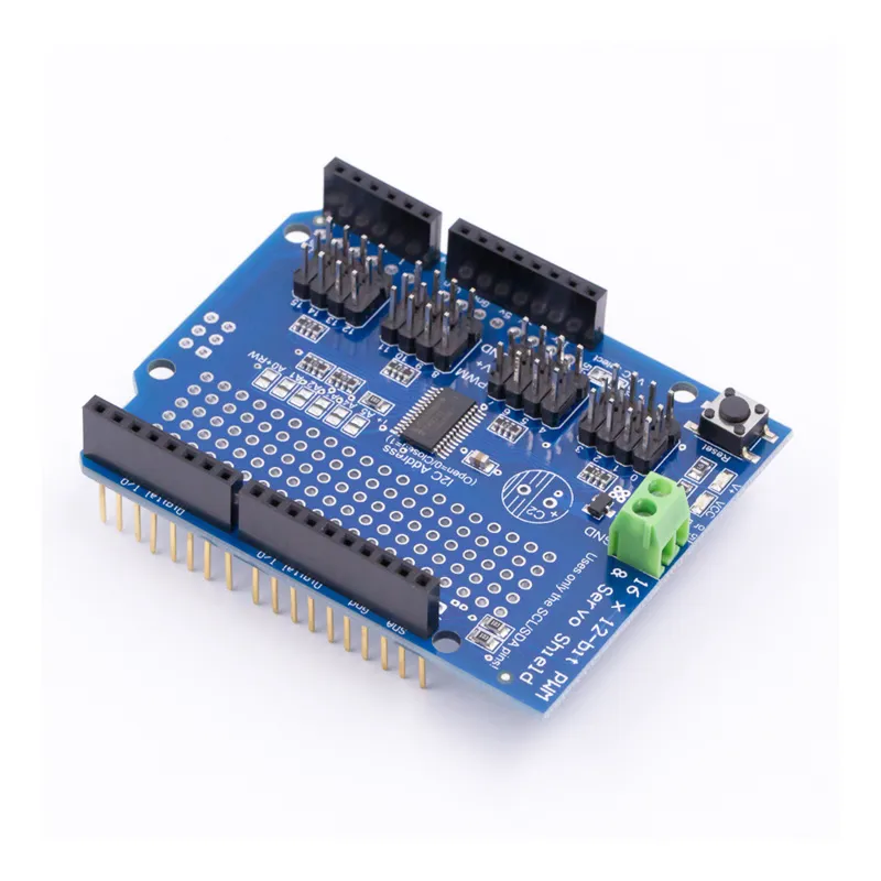Shield PWM y Servo de 16 canales y 12 bits con interfaz I2C para Arduino UNO R3